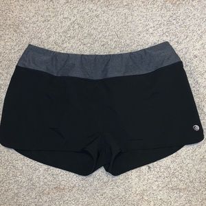 MPG active shorts